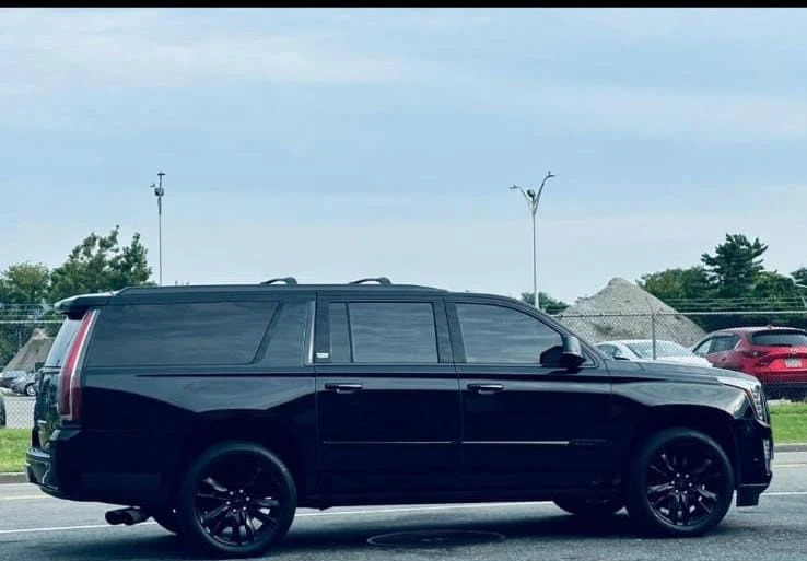 Private Luxury Transportation from East Meadow to Manhattan